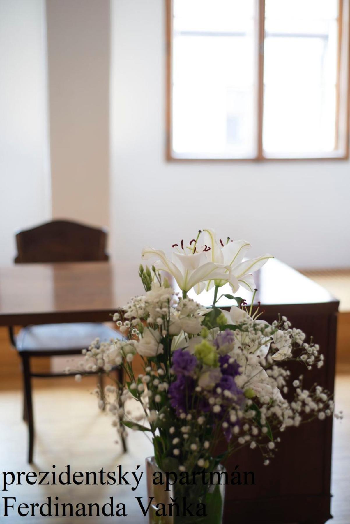 Besidka Hotel Славонице Екстериор снимка